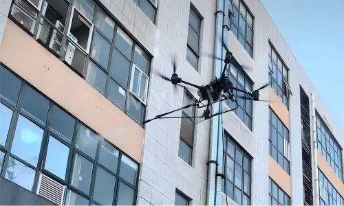berita perusahaan terbaru tentang MYUAV FC Dual Tethered Aerial Cleaning Drone: Bintang Stabil Operasi Cuci Bangunan