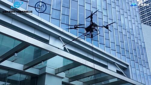 berita perusahaan terbaru tentang MYUAV drone pembersih berkabel ganda ketinggian tinggi menerangi "cakrawala perkotaan" Shenzhen Chuangzhi Yuncheng, menetapkan paradigma baru untuk pembersihan